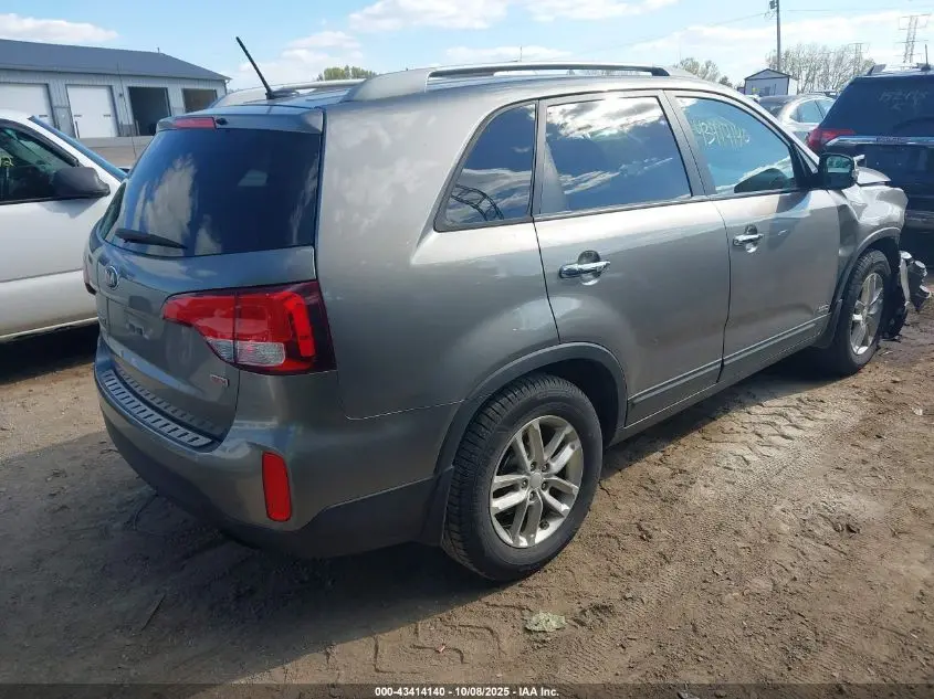 2015 KIA SORENTO LX