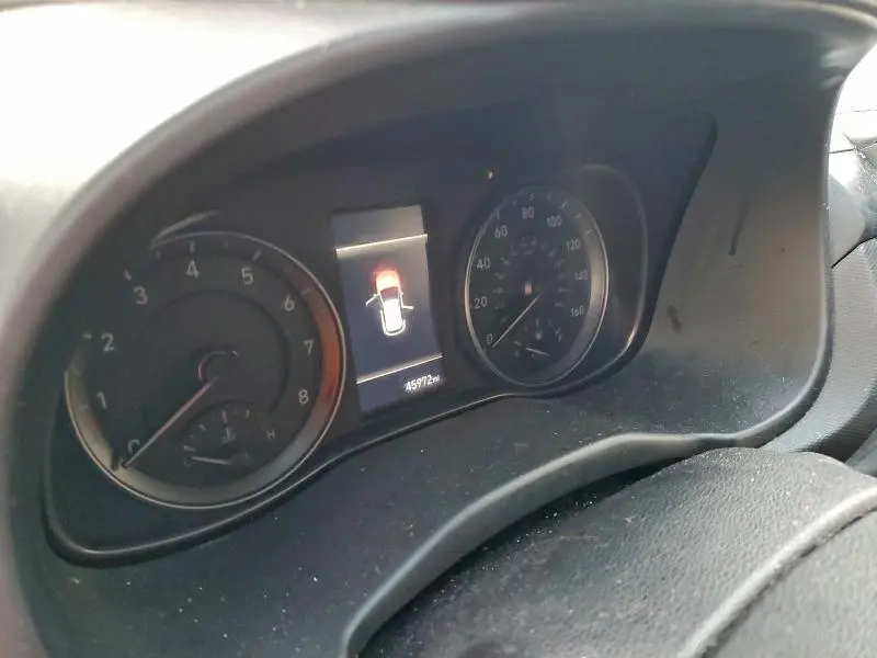 2023 HYUNDAI KONA SE  