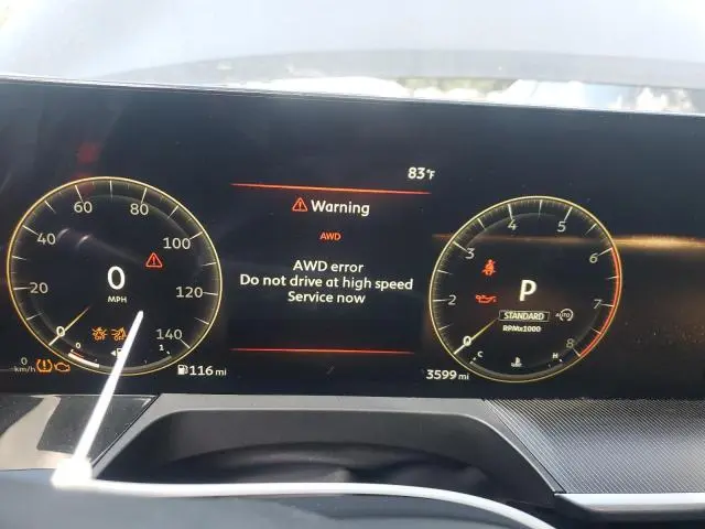 2025 INFINITI QX80 LUXE  