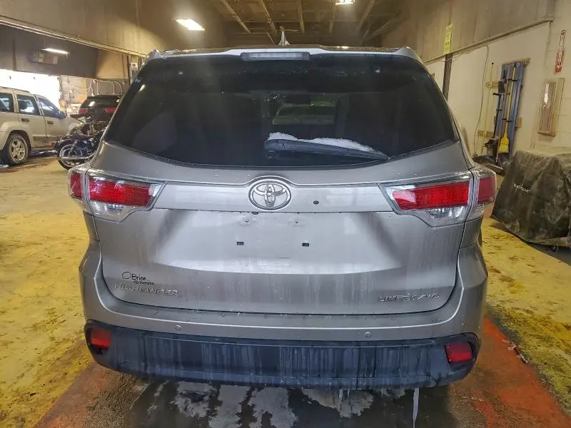 2016 TOYOTA HIGHLANDER LIMITED  