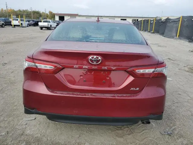 2020 TOYOTA CAMRY XLE  