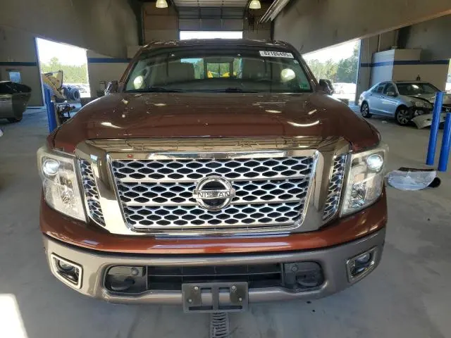 2017 NISSAN TITAN SV  