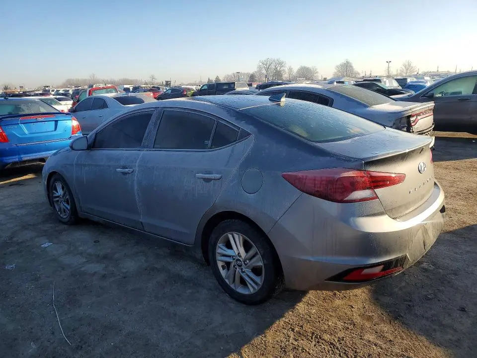 2020 HYUNDAI ELANTRA SEL  