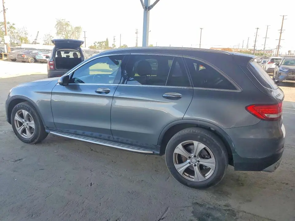 2016 MERCEDES-BENZ GLC 300  