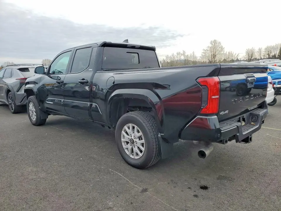 2024 TOYOTA TACOMA SR5  