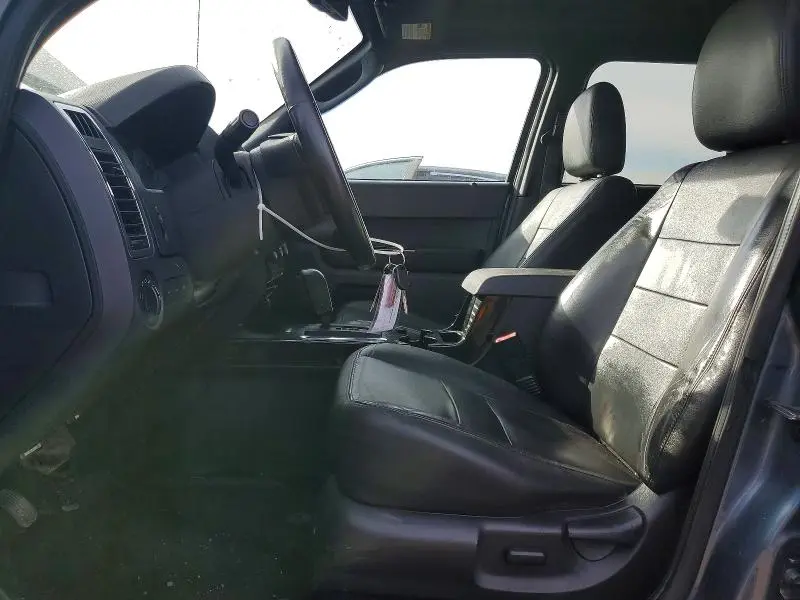 2011 FORD ESCAPE LIMITED  