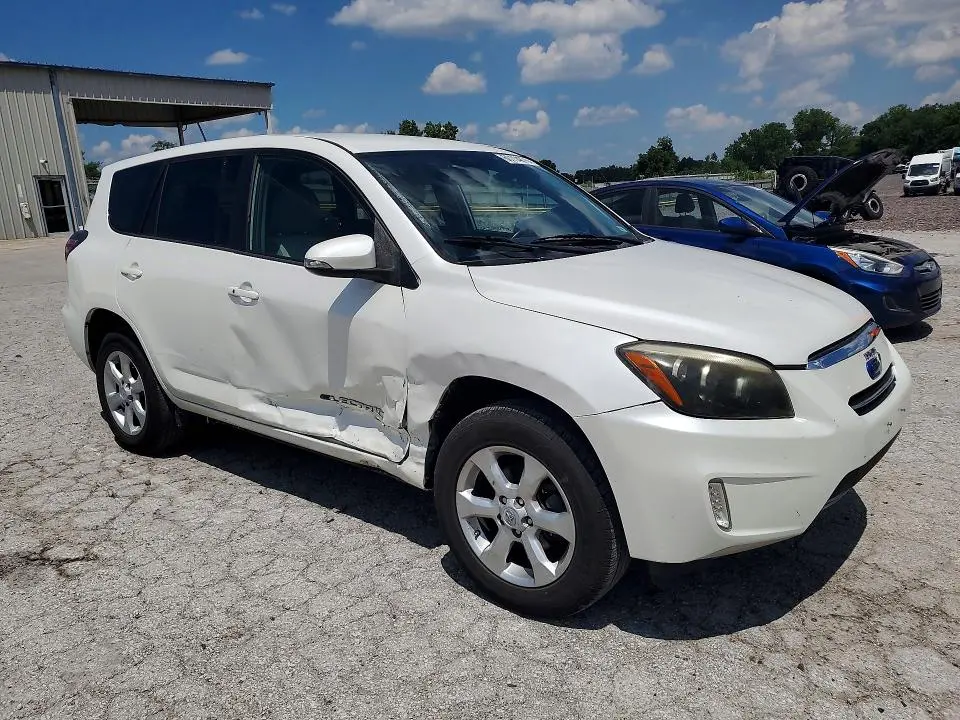 2013 TOYOTA RAV4 EV BASE  
