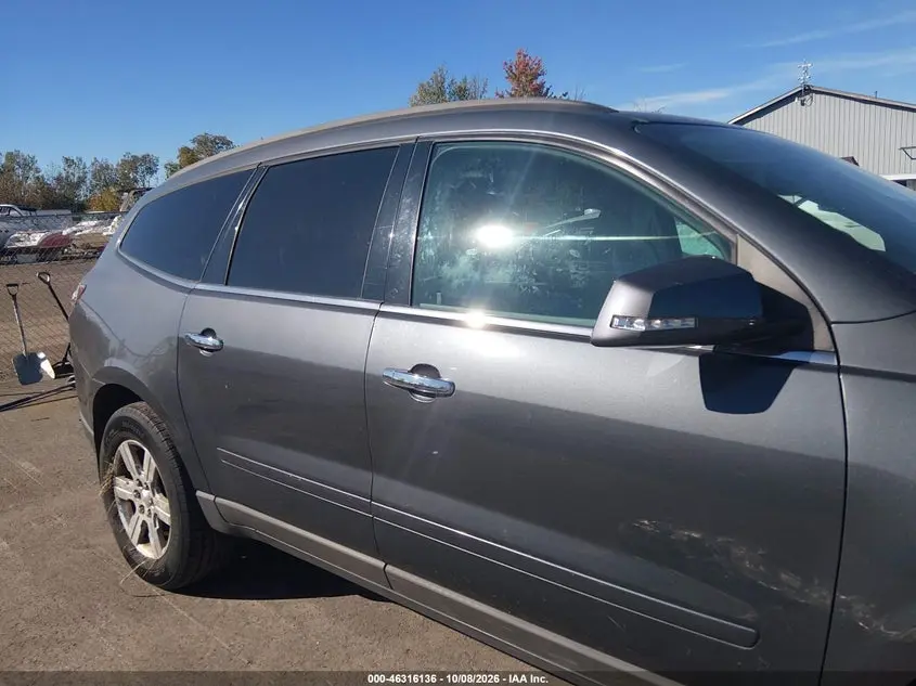 2011 CHEVROLET TRAVERSE 2LT