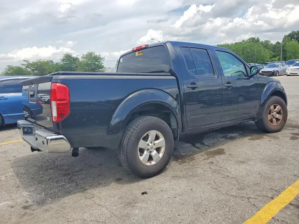 2013 NISSAN FRONTIER S  