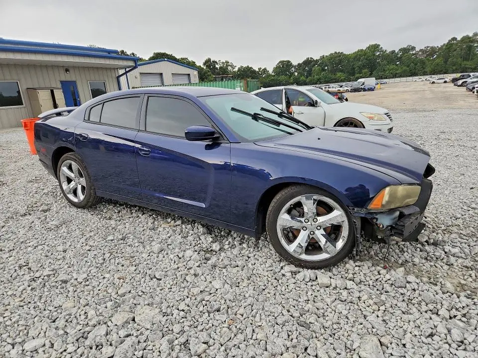 2013 DODGE CHARGER SXT  