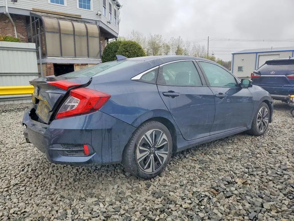 2017 HONDA CIVIC EX  