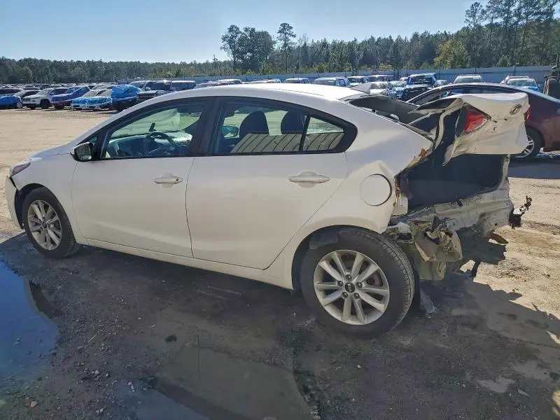 2017 KIA FORTE LX  