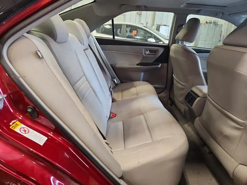 2016 TOYOTA CAMRY XLE  