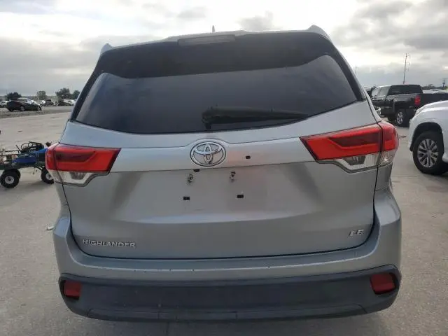 2017 TOYOTA HIGHLANDER LE  