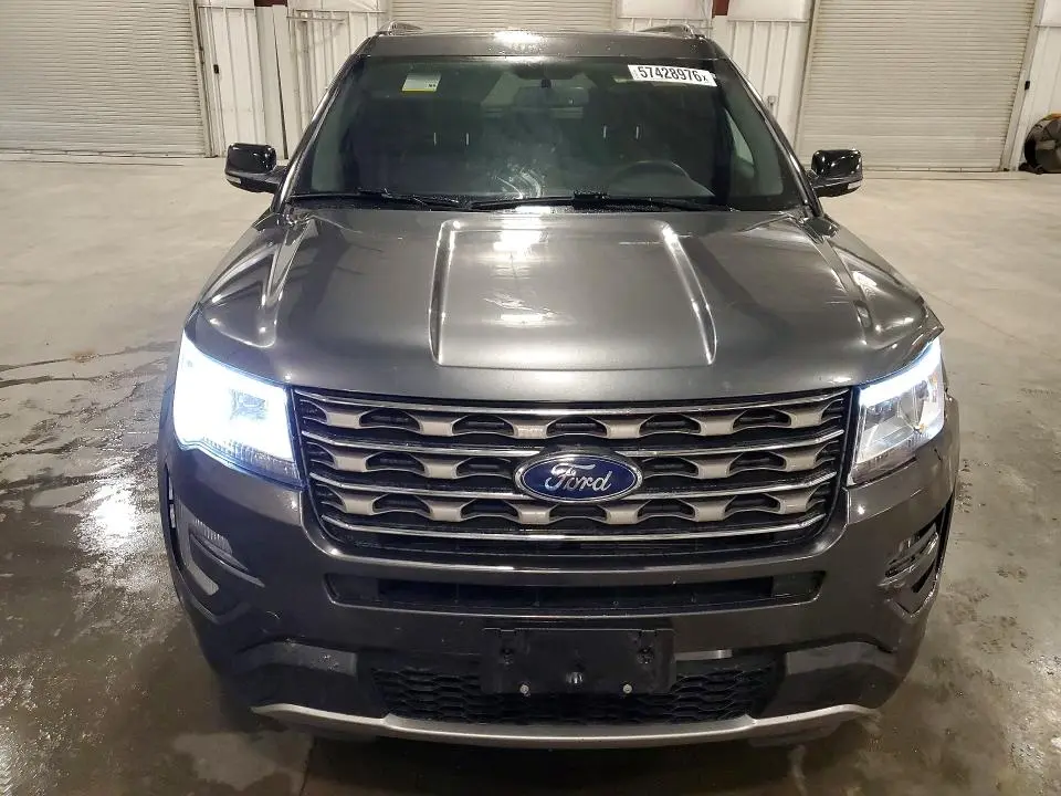 2017 FORD EXPLORER XLT  
