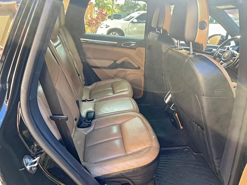 2018 PORSCHE CAYENNE   