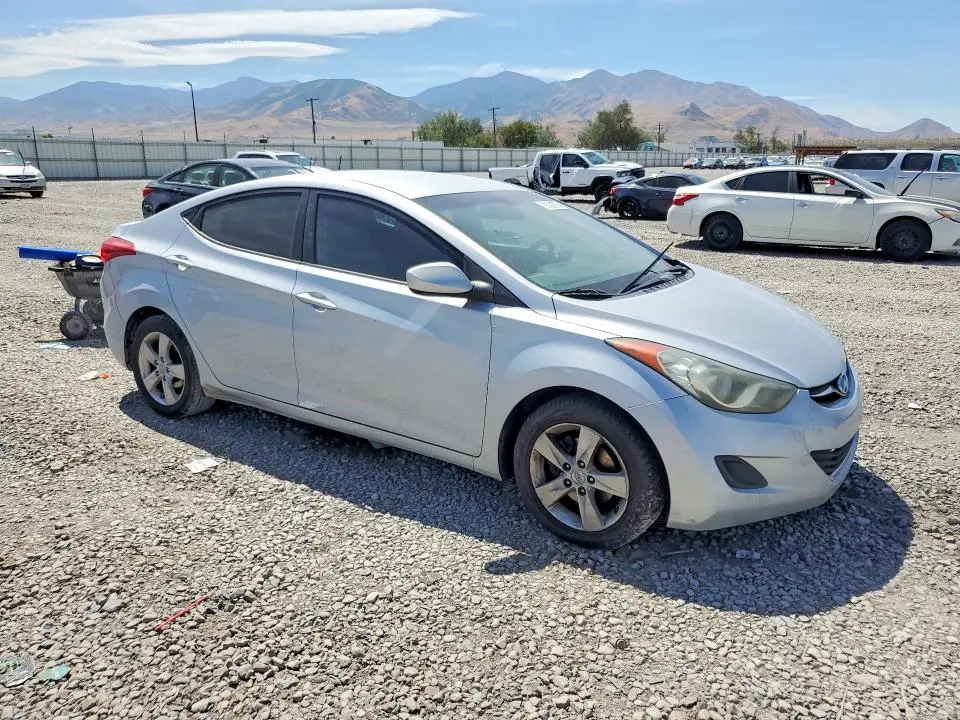 2011 HYUNDAI ELANTRA GLS  