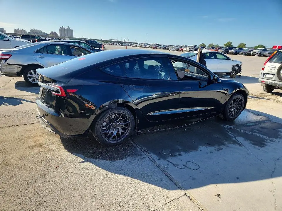 2025 TESLA MODEL 3   