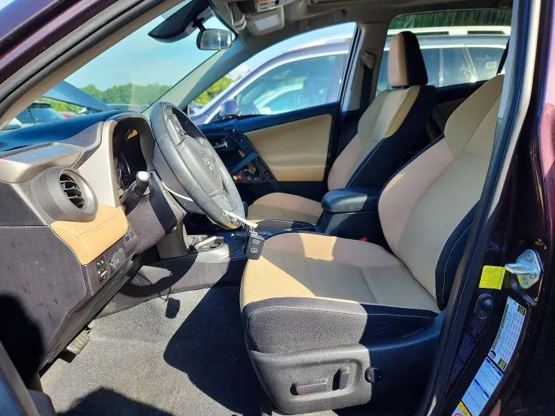 2018 TOYOTA RAV4 XLE  