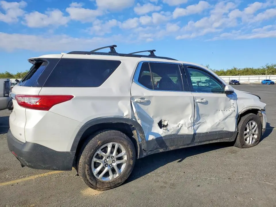 2021 CHEVROLET TRAVERSE LT  