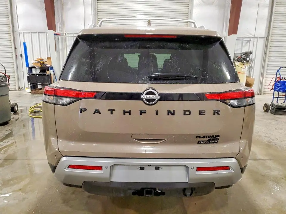 2023 NISSAN PATHFINDER PLATINUM  