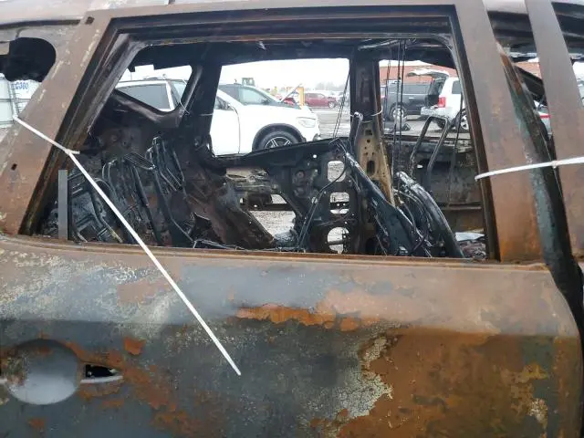 2012 NISSAN MURANO S  