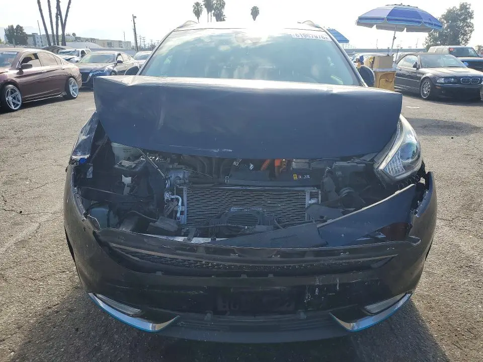 2018 KIA NIRO LX  