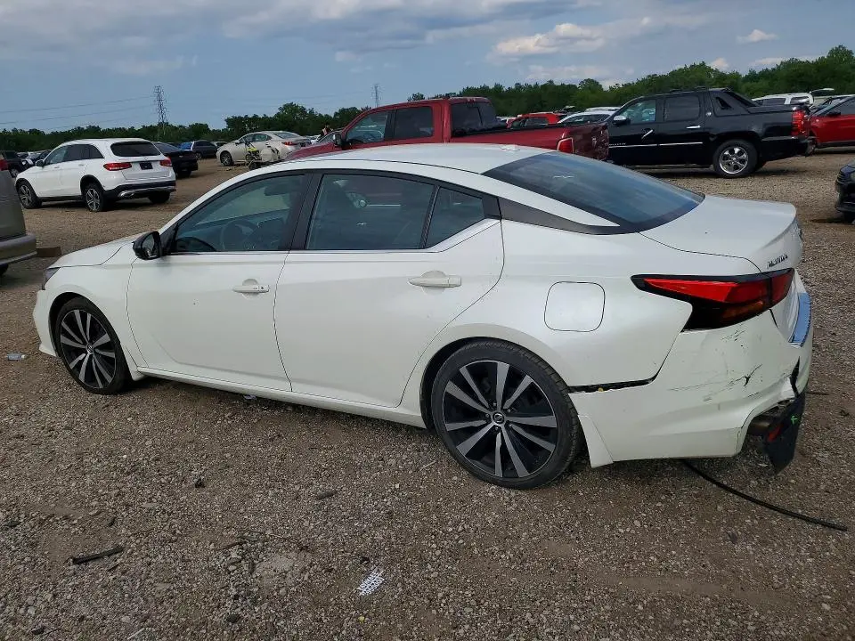 2019 NISSAN ALTIMA SR  