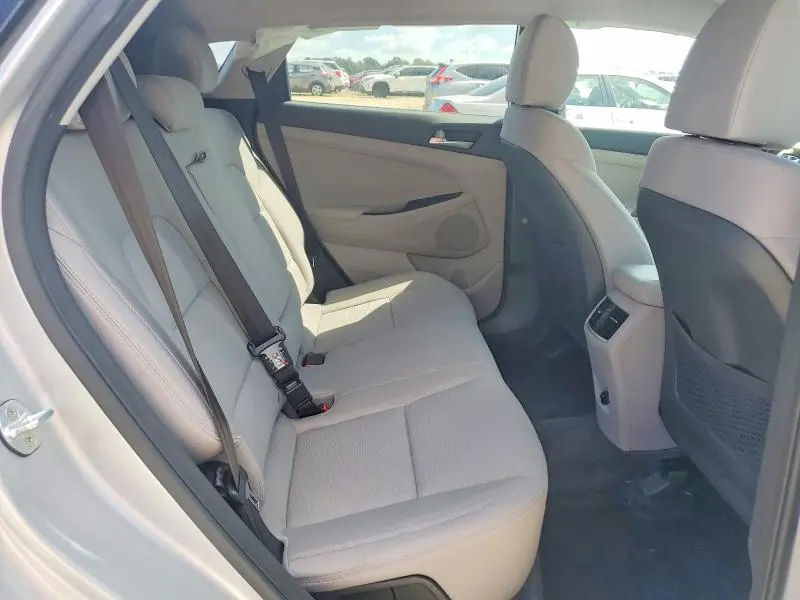 2019 HYUNDAI TUCSON SEL  