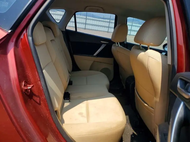 2010 MAZDA 3 S  