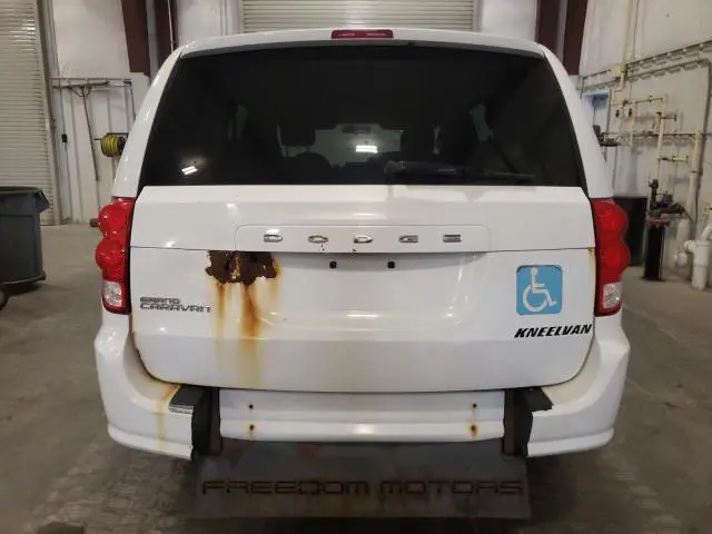 2016 DODGE GRAND CARAVAN SE  