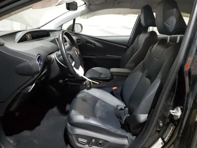 2017 TOYOTA PRIUS   