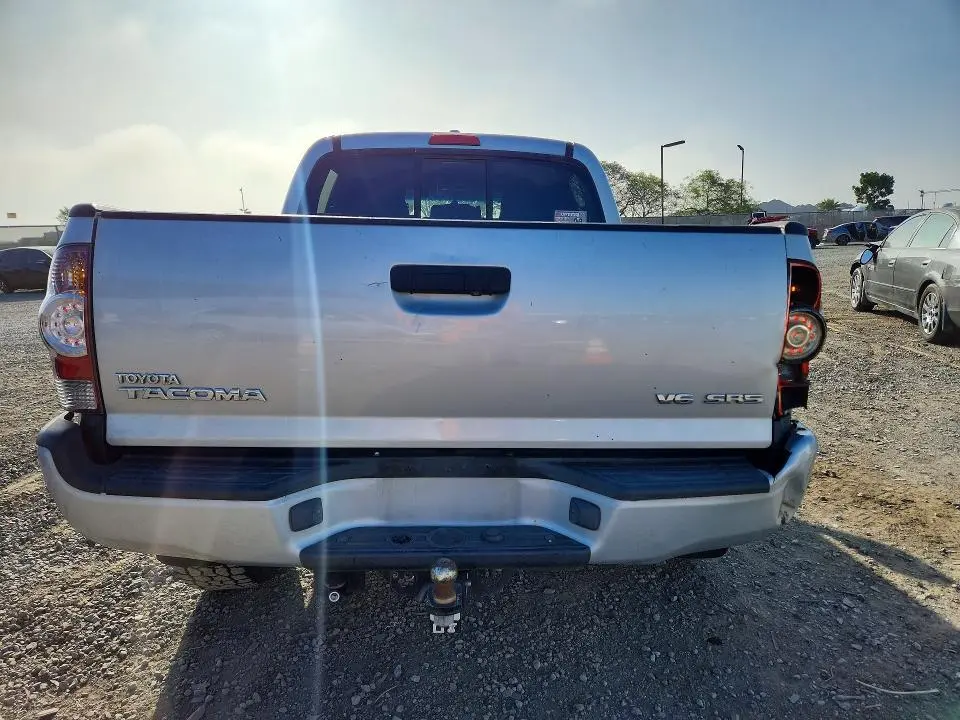 2010 TOYOTA TACOMA V6  