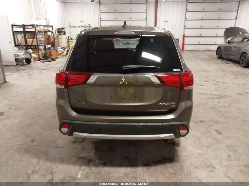 2018 MITSUBISHI OUTLANDER SE