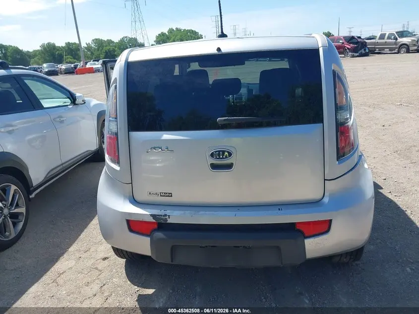 2011 KIA SOUL +