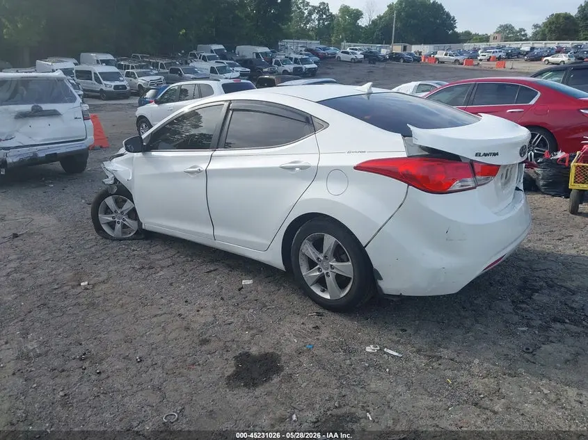 2013 HYUNDAI ELANTRA GLS