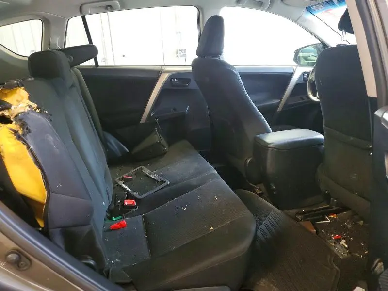 2014 TOYOTA RAV4 LE  