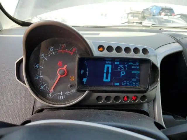 2016 CHEVROLET SONIC LT  