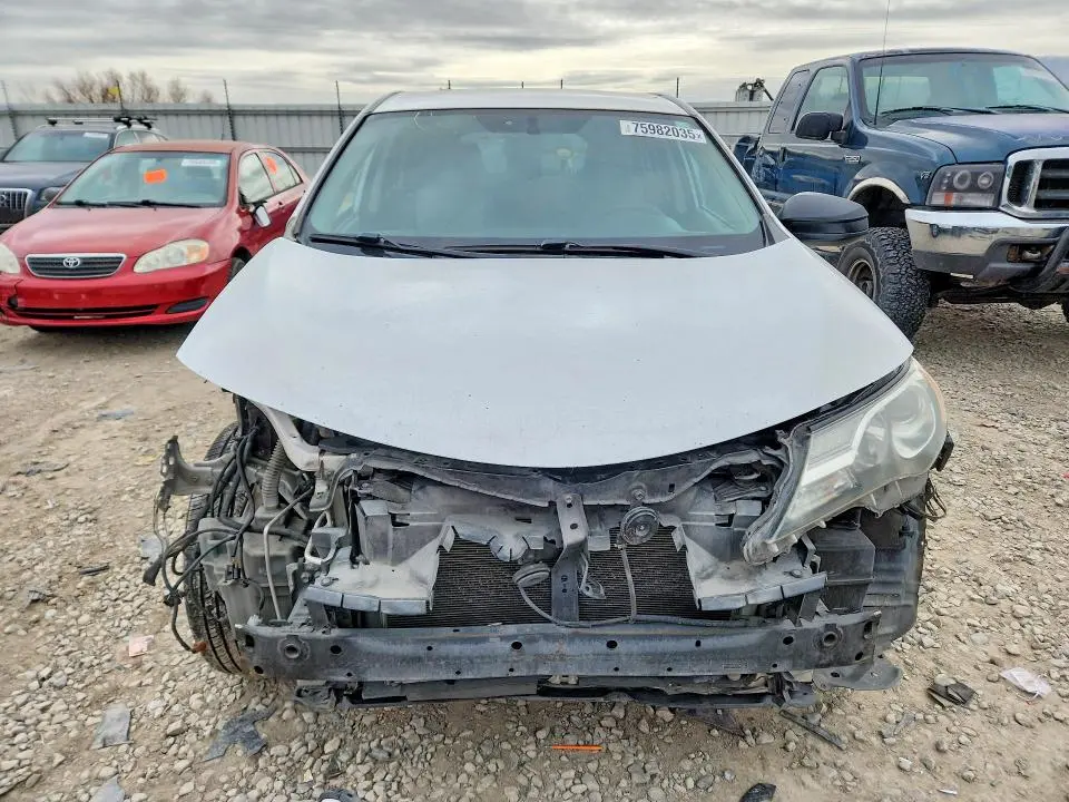 2013 TOYOTA RAV4 LE  