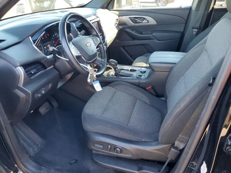 2023 CHEVROLET TRAVERSE LT  