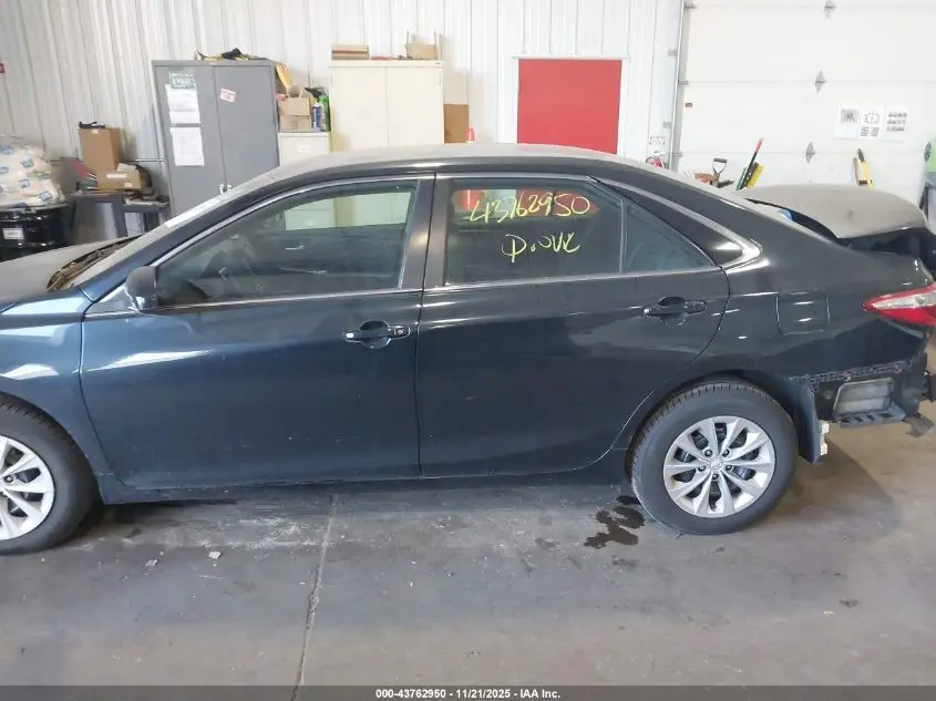 2016 TOYOTA CAMRY LE