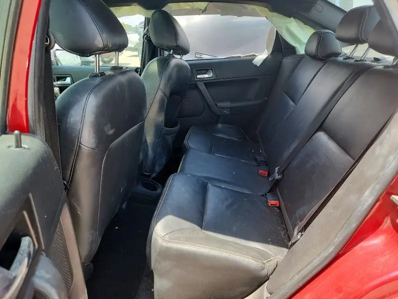 2010 FORD FOCUS SEL  
