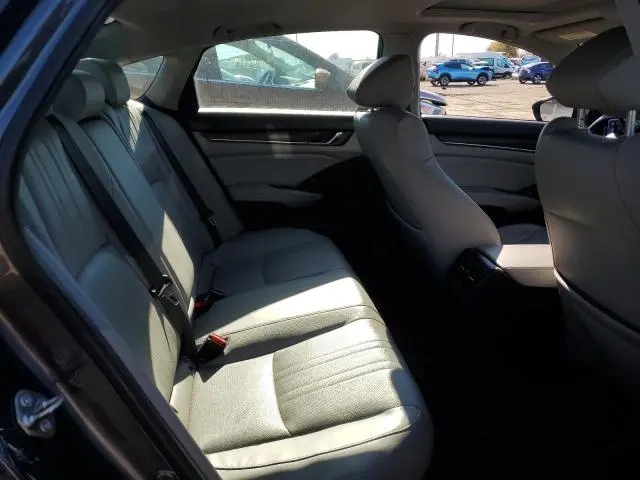 2018 HONDA ACCORD TOURING  