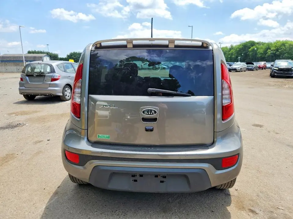 2012 KIA SOUL +  
