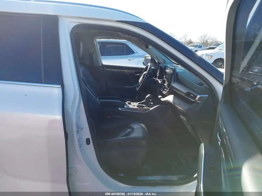 2020 TOYOTA HIGHLANDER LIMITED