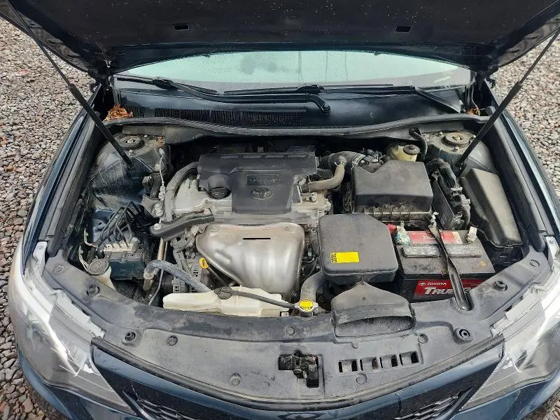 2014 TOYOTA CAMRY SE  