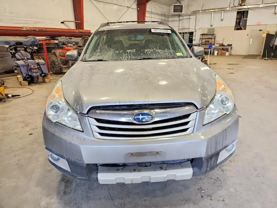 2011 SUBARU OUTBACK 2.5I LIMITED  