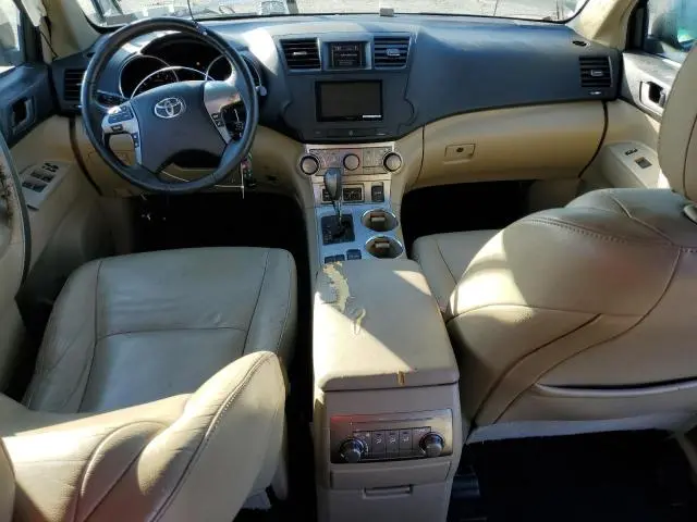 2011 TOYOTA HIGHLANDER BASE  