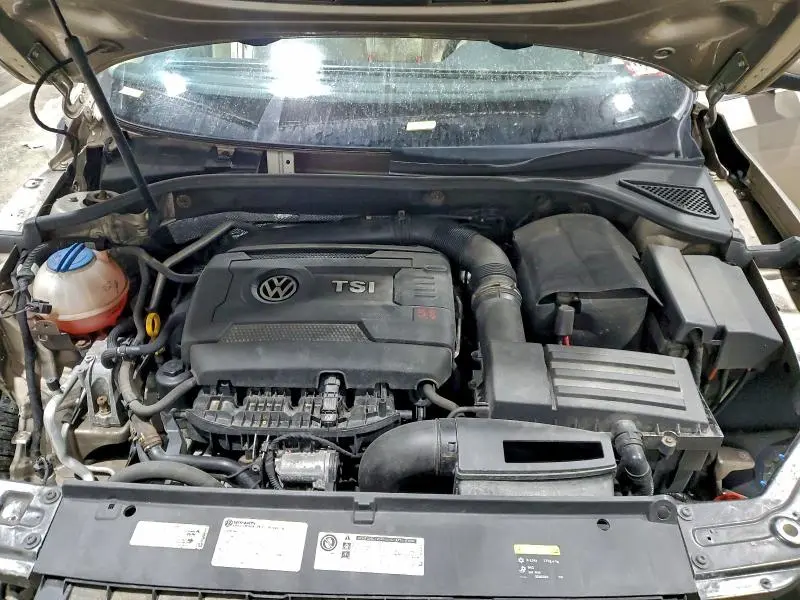 2015 VOLKSWAGEN PASSAT S  