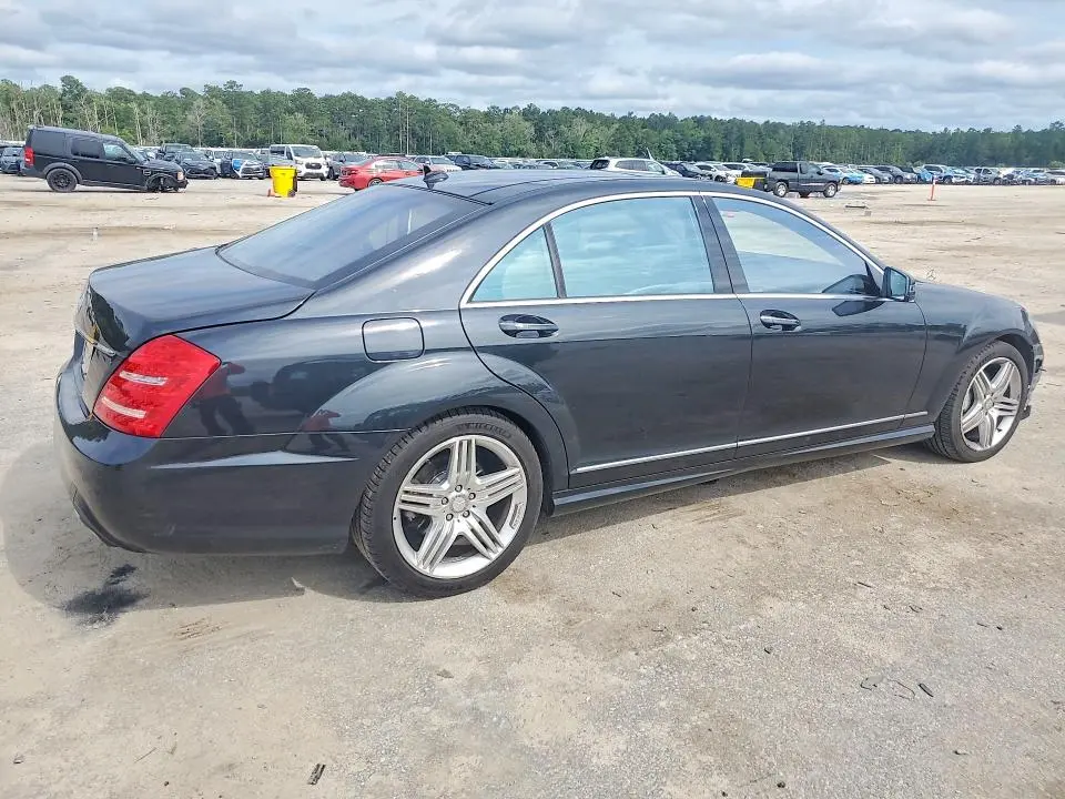2013 MERCEDES-BENZ S 550  